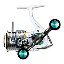 ボディにカーボン新素材を採用したエギング専用リール「エメラルダス