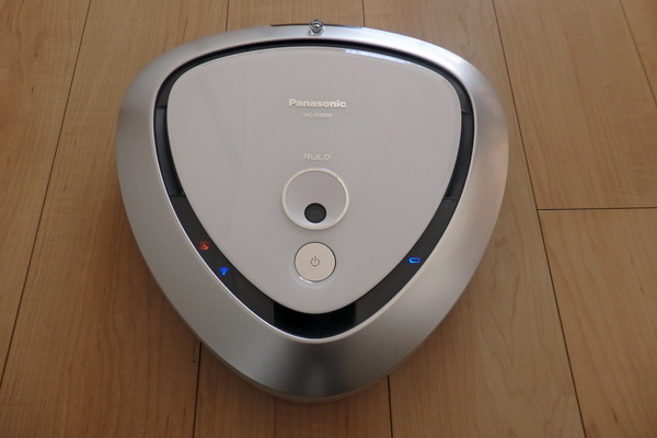 パナソニック「RULO」の新機能をチェック! 家具に体当たりしにくい
