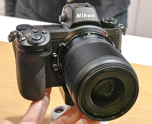 ニコンブース、一眼レフが強い欧州でもNikon Zの注目度は抜群! | マイ