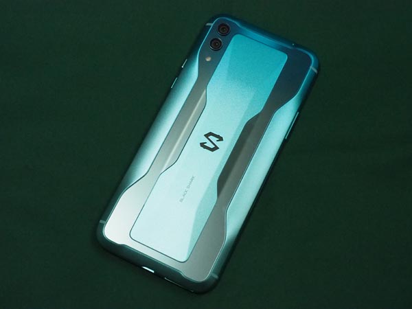 怪物スマホ「Black Shark 2」レビュー、ゲームプレイ以上に配信向けの