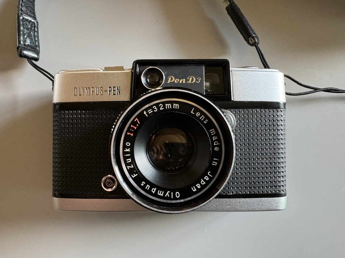 再評価のビッグウェーブが来ているハーフサイズカメラを買った