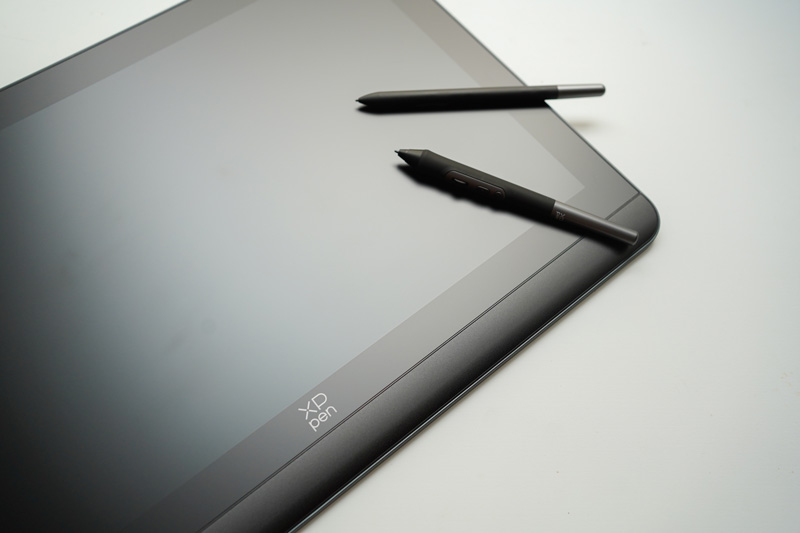 プロフェッショナルにこそ使ってほしい！ XPPen初の19インチ液晶