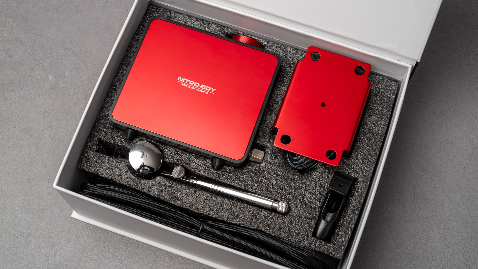 エアブラシ塗装の偉大なる一歩」を後押ししてくれる高コスパミニ