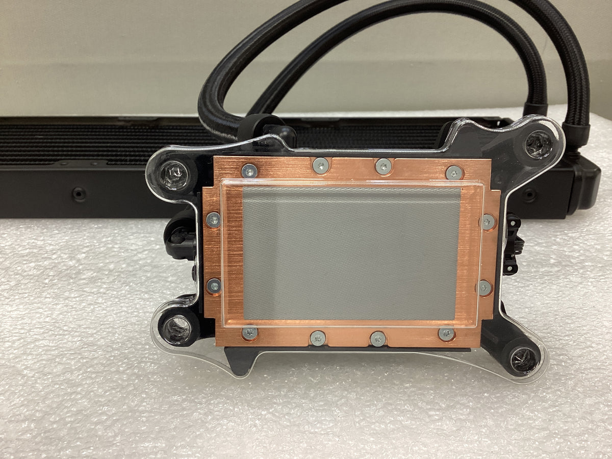 AMD Ryzen Threadripper 専用オールインワンタイプ水冷CPUクーラー