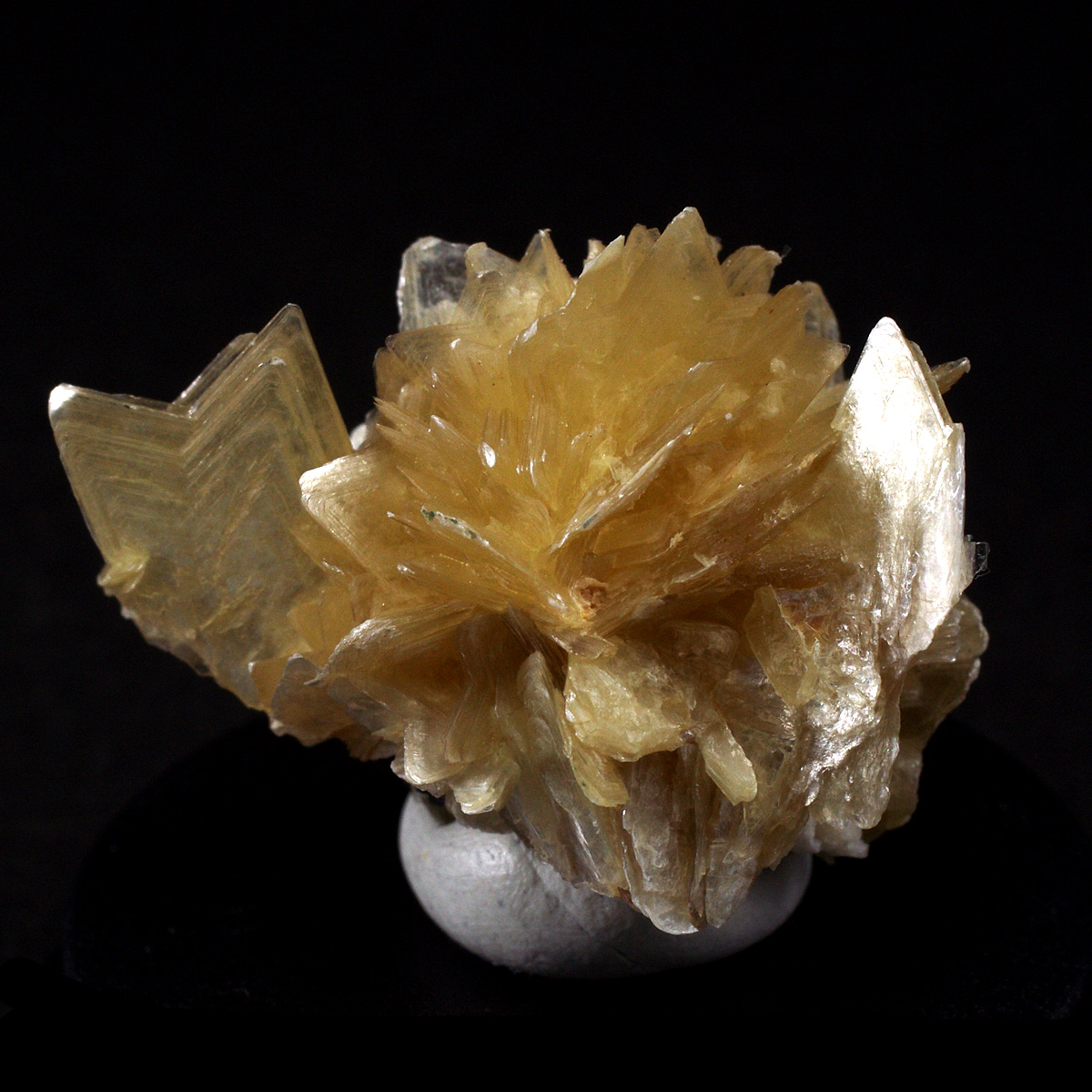 スターマイカ（白雲母双晶） – Orio Blog