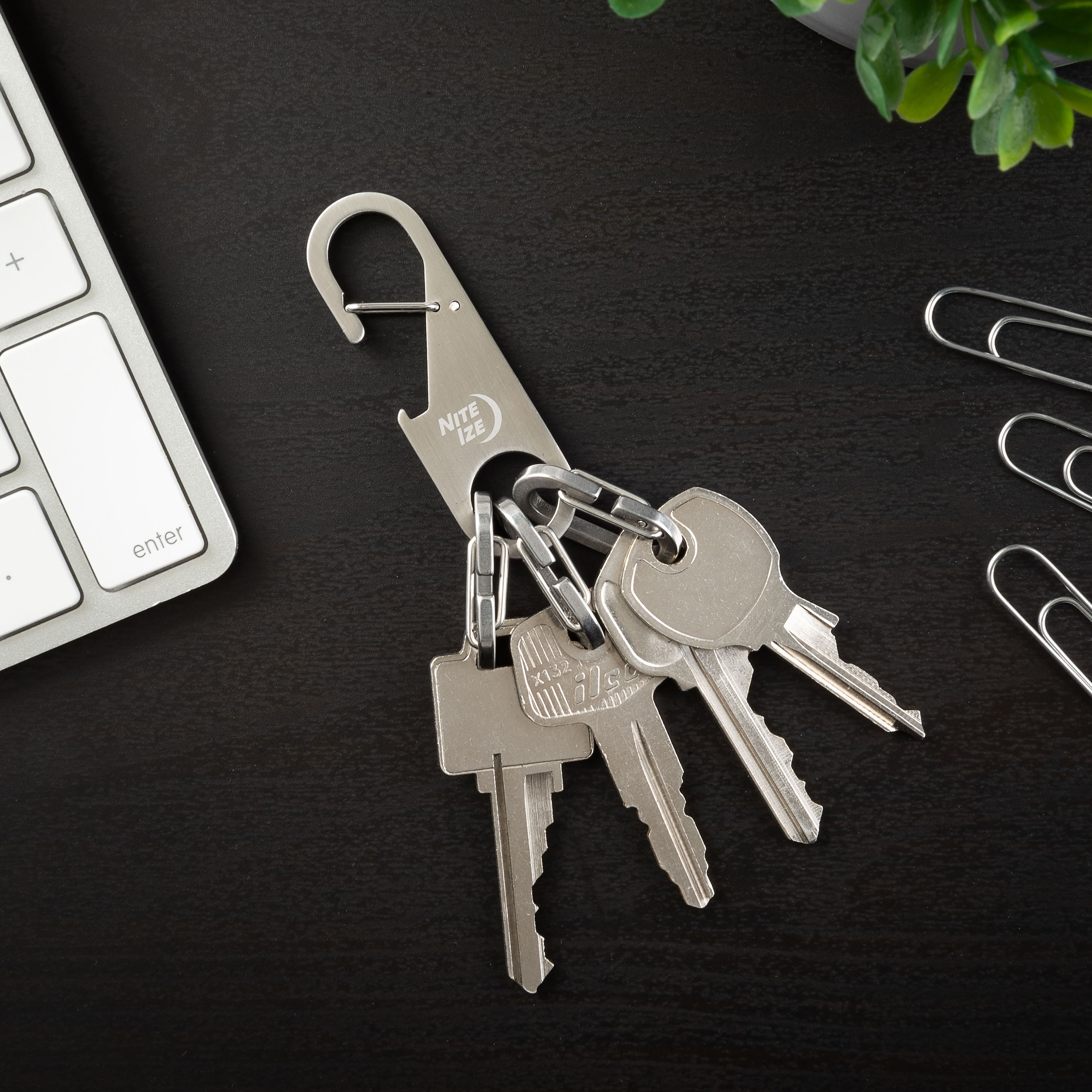 Z-RACK KEYCHAIN BOTTLE OPENER – Outback Address - Niteize | Nebo