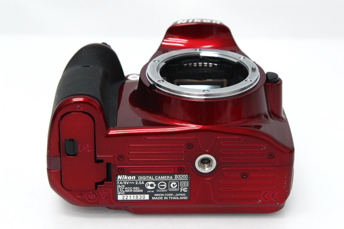 D3200 18-55 レンズキット レッド CA01-M2145-2P2A | ニコン