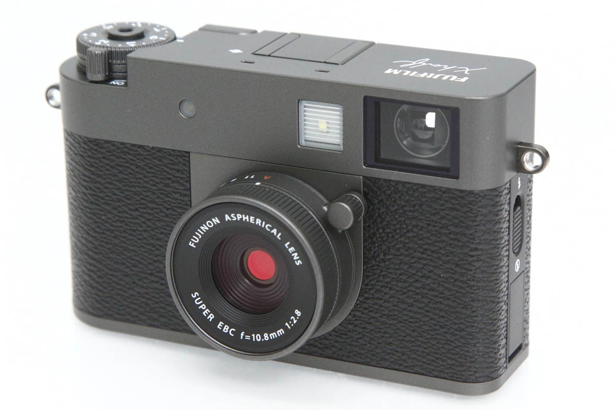 FUJIFILM X-HF1 チャコールシルバー CA01-R3482-3Y3 | 富士フイルム