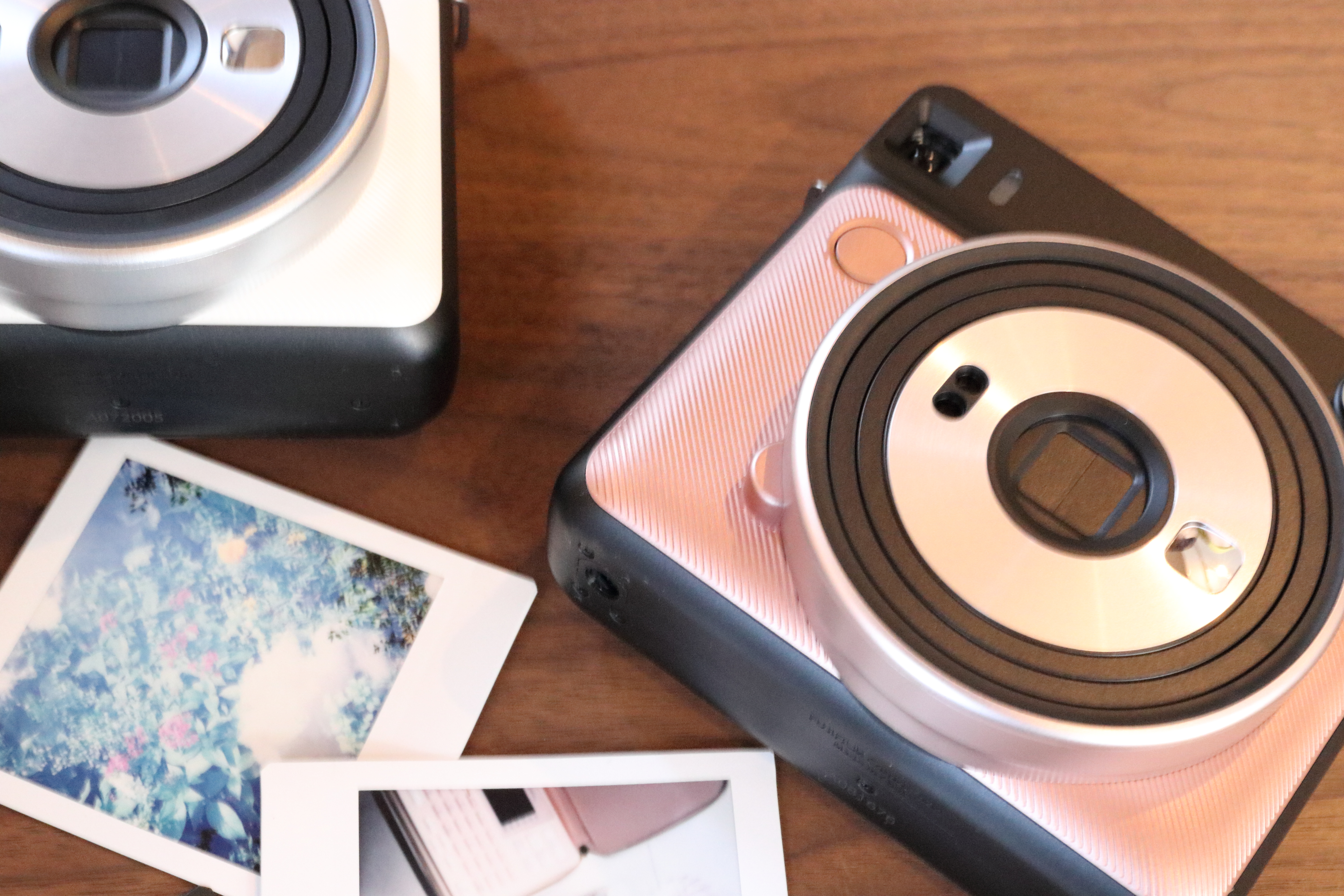 レビュー】チェキの新モデルinstax SQUARE SQ6の機能や使い方を徹底解説！