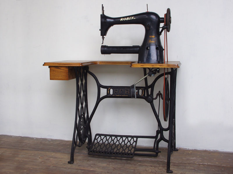 No.188 ROBIN TE-1 大同工業製 腕ミシン 足踏みミシン：アンティーク