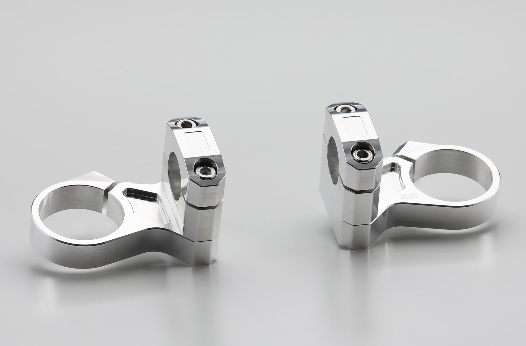 バーハンドルクランプ(Kawasaki Ninja1000SX) | AELLA オンラインショップ