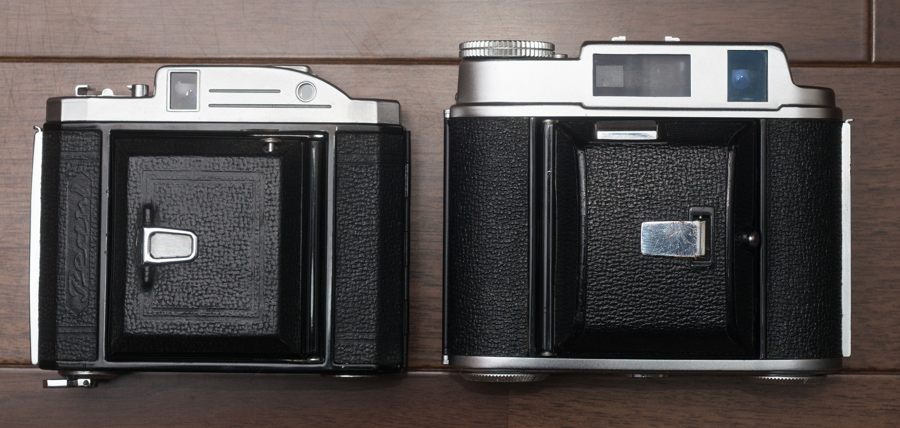 連動距離計を備えたセミ判カメラ 小西六 パール