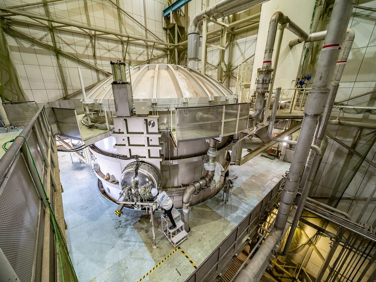 JAXA 環境試験技術ユニット | 8mφスペースチャンバ