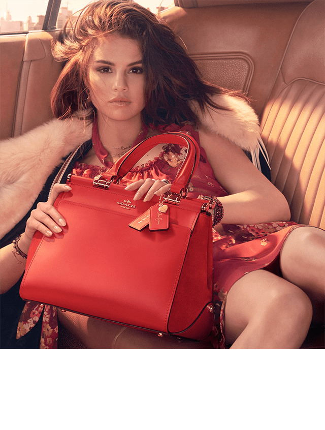 ELLEgirl】「コーチ」×セレーナ・ゴメスの注目コラボバッグを大解剖