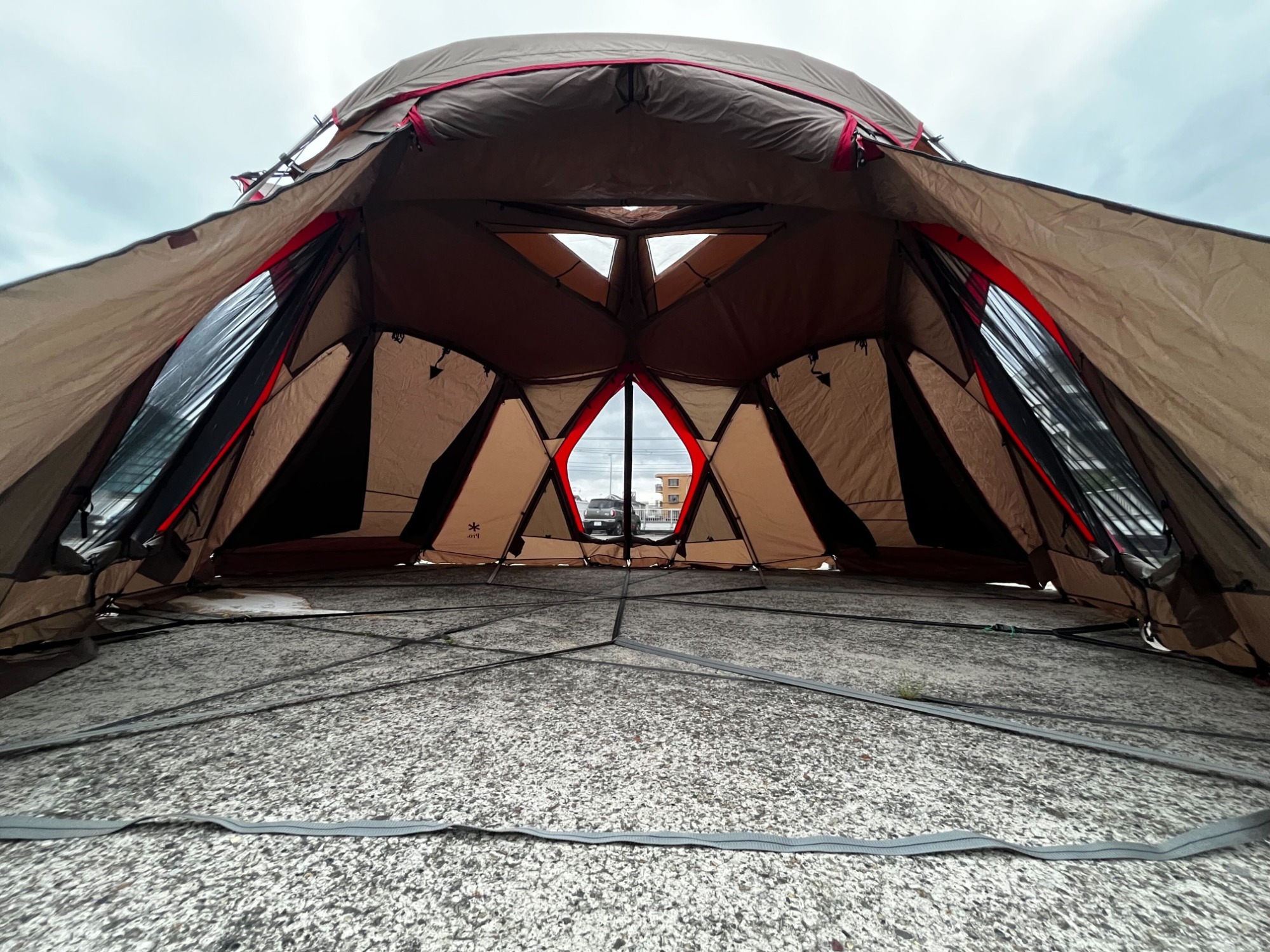 宴会幕に持ってこい！？snowpeakの超大型シェルター「ソルPro.」入荷