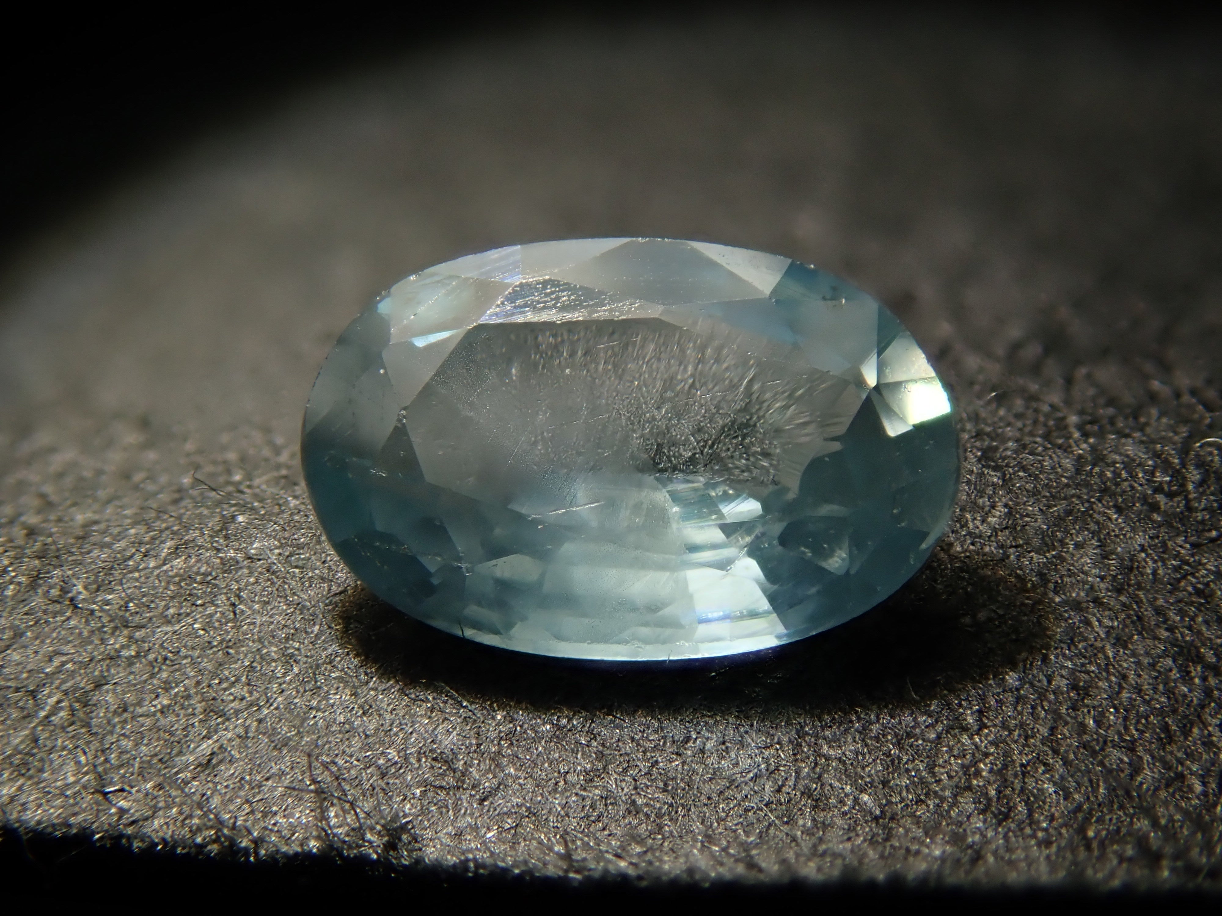 グリーンサファイア 0.299ctルース