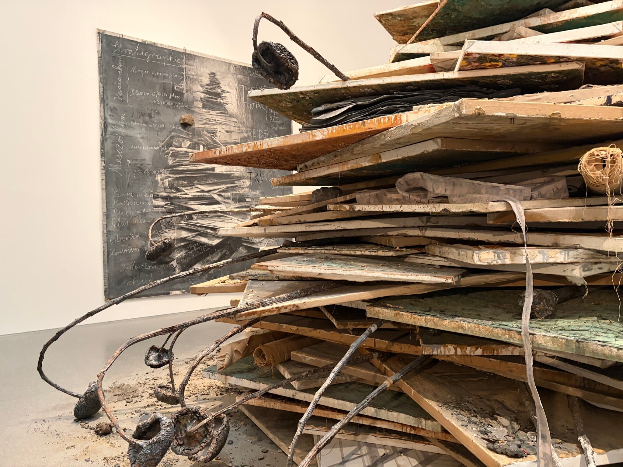 Israel Museum celebrates 60 with towering art, color-drenched