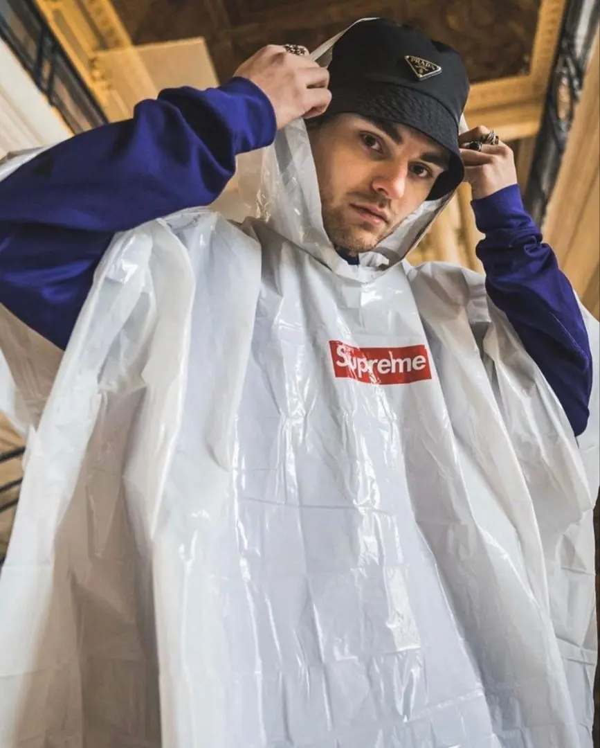 2026年最新】supreme ポンチョの人気アイテム - メルカリ