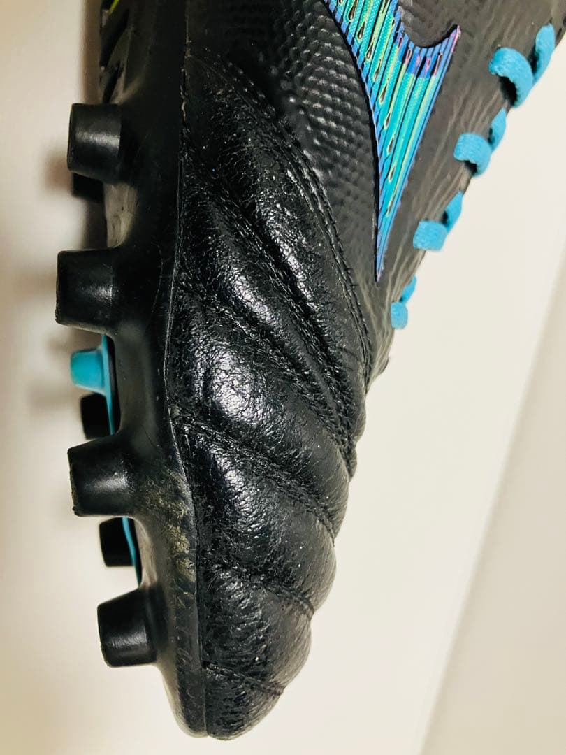 モレリアネオ3βJAPAN 25.5cm