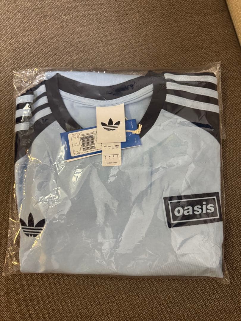 adidas oasis ロングシャツ ライトブルー Lサイズ 2025年 - メルカリ