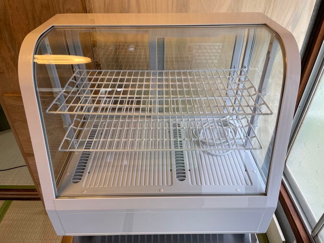 ※おー【美品】　冷蔵ショーケース　型番: HJR-UTK100WT 楽天市場】【春分セール！】 100L 卓上冷蔵ショーケース 対面 白 HJR