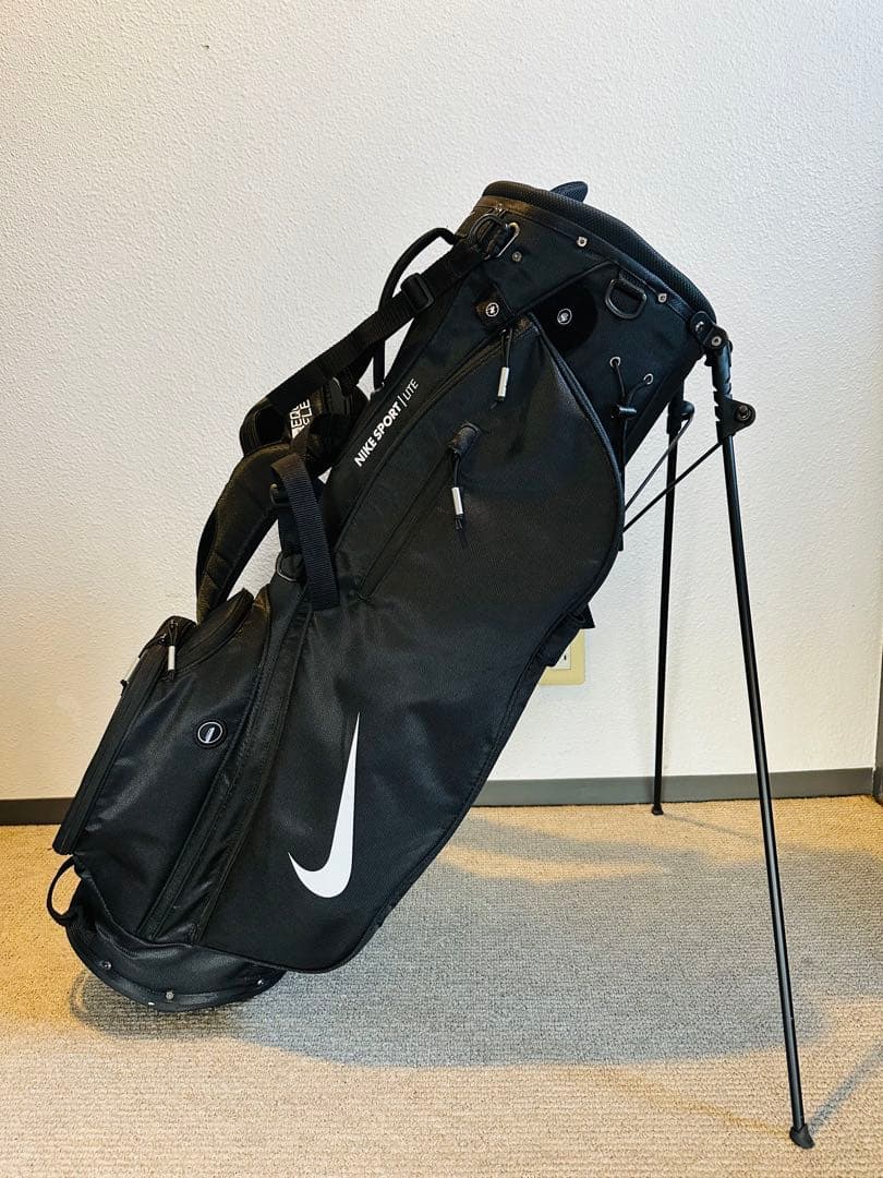 美品　ナイキ NIKE スポーツライト スタンドゴルフバッグ フードカバーセット NIKE（ナイキ） スポーツライト スタンドキャディバッグ : GDOゴルフ