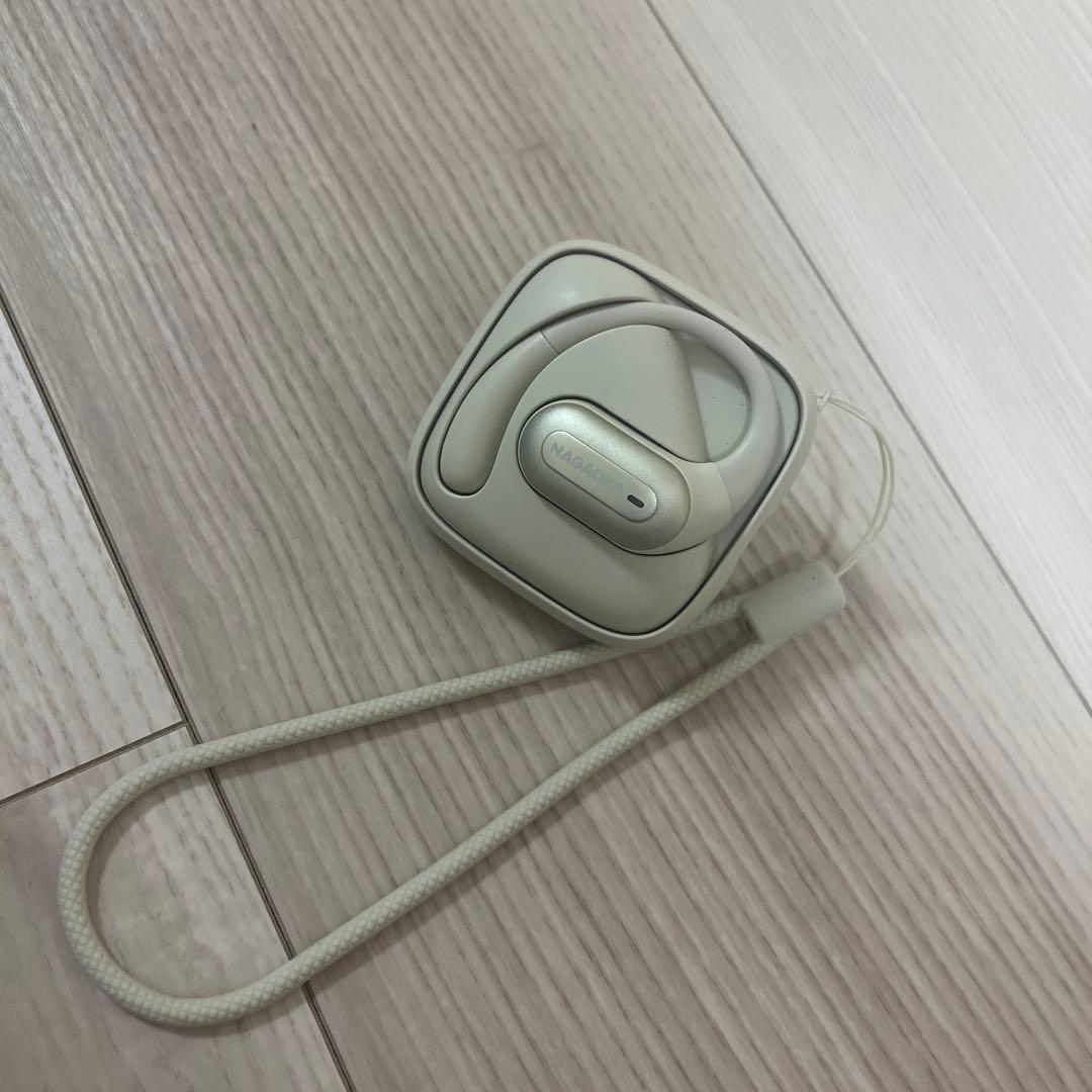 ホワイト ワイヤレスイヤホン 充電ケース付き 耳掛けイヤホン 楽天市場】【スポーツ型 耳掛け式 】Mi Tune02 ワイヤレスイヤホン