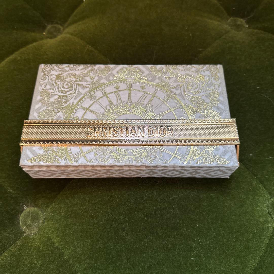 DIOR 2024クリスマスコフレ　即完売品 2024年クリスマスコフレ】メゾン クリスチャン ディオール：世界で120