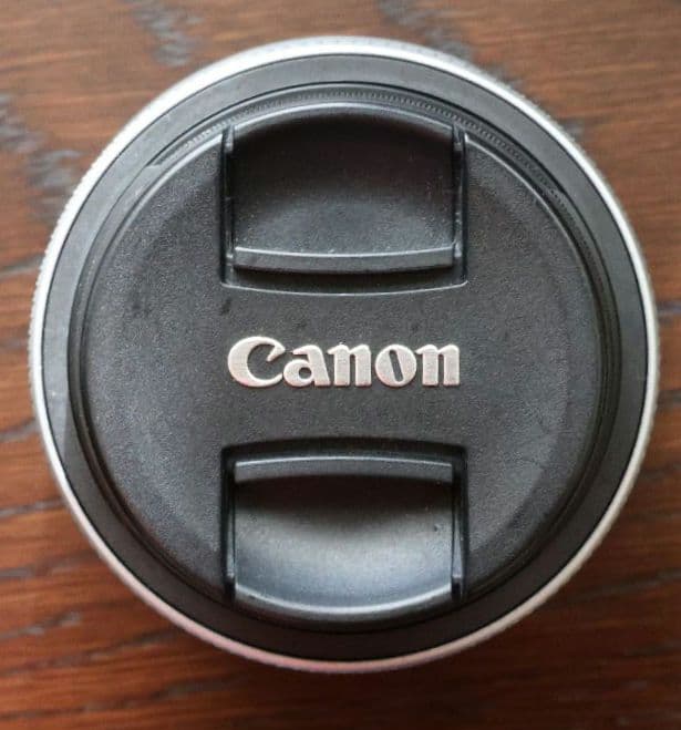 Canon RF-S18-45mm F4.5-6.3 IS STM　シルバー